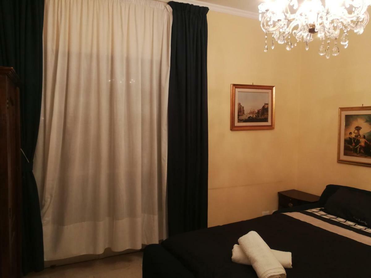 Attico Luxury Etnea Hotel Catania Esterno foto